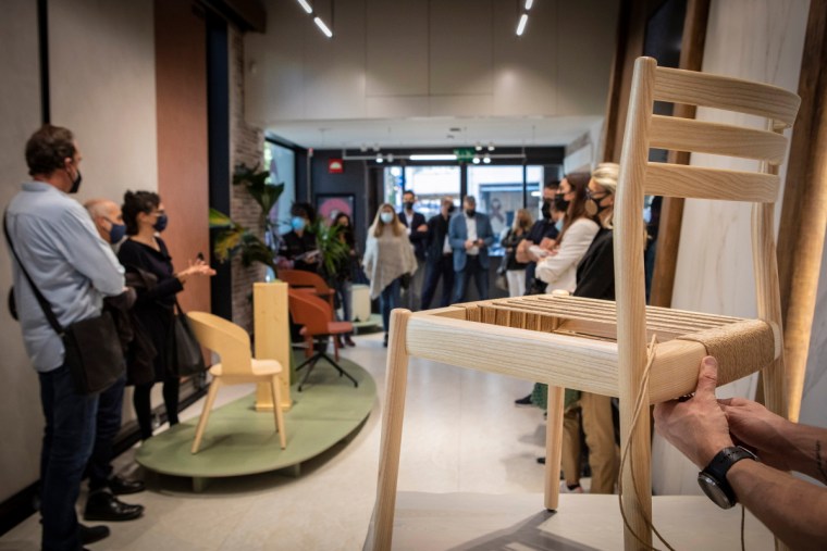 Vergés celebra su 50º aniversario con una silla diseñada por Manel Molina